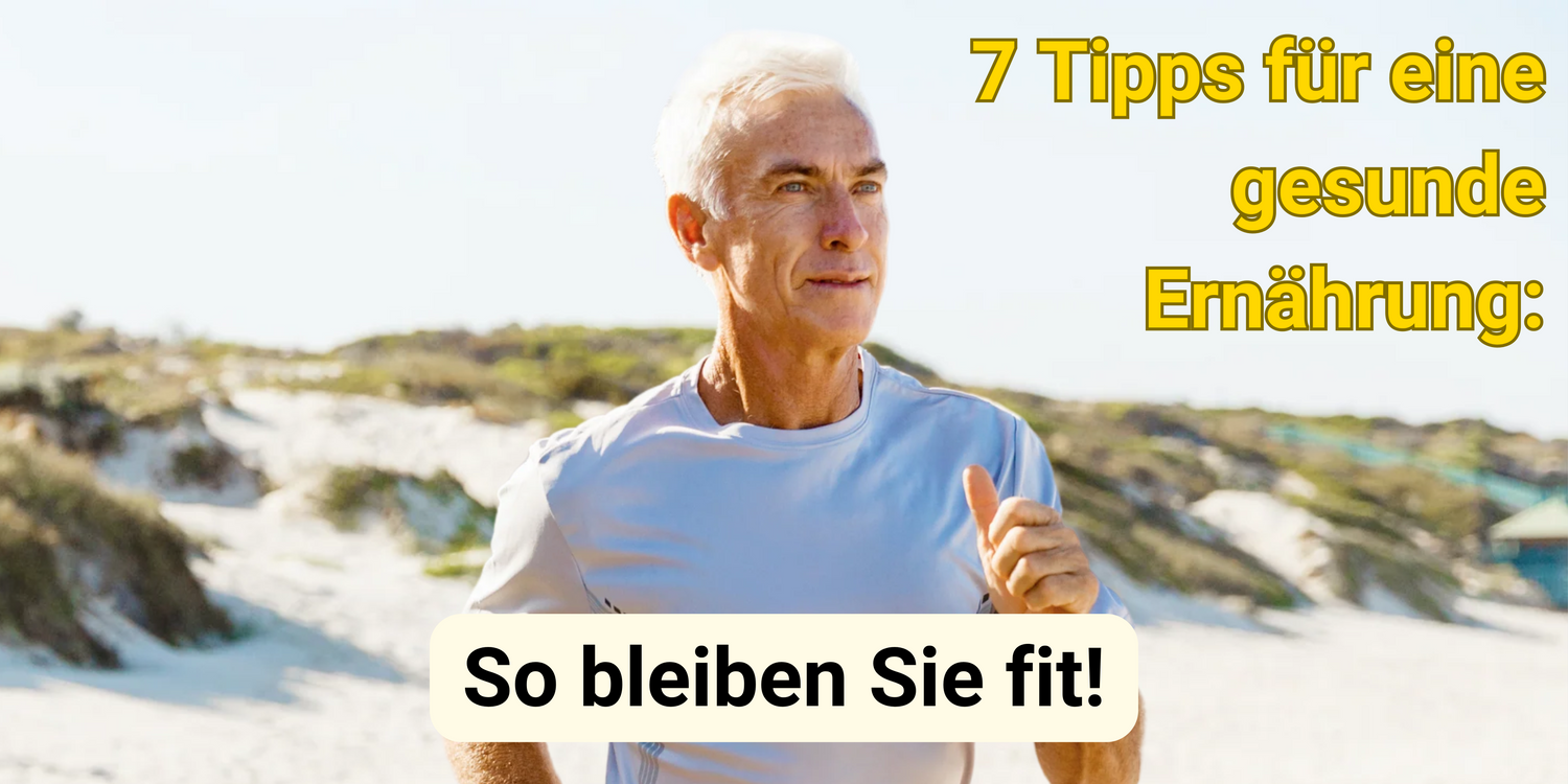 7 Tipps für eine gesunde Ernährung – So bleiben Sie fit! Älterer Mann joggt am Strand, symbolisiert Vitalität und gesundes Altern durch eine ausgewogene Ernährung und Bewegung. Perfekt für Gesundheits- und Fitnessartikel.
